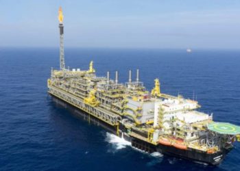 Produção de petróleo no pré-sal: Brasil bateu mais um recorde em 2023.