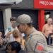 Racismo na Brigada Militar do RS: homem negro ameaçado por agressor branco com faca chamou a PM e acabou preso.