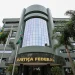 10 anos da Operação Lava Jato: como promotores e juízes se associaram para cometer crimes.