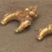 Joias de ouro datadas de 2 mil anos atrás são encontradas no Cazaquistão