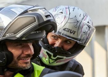 Uber passa a enviar dicas de segurança aos usuários sobre uso de capacete e mais