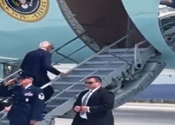 Biden testa positivo para covid-19 e cancela discurso em Las Vegas