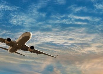 Governo brasileiro lança programa “Voa Brasil”, que permite comprar passagens aéreas por até R$ 200,00