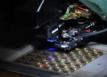 Mídia: produtor chinês de chips processa Departamento de Defesa dos EUA por estar na lista negra