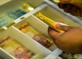 Brasileiros ainda não sacaram R$ 8,56 bi de valores a receber