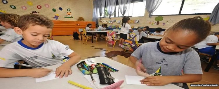 Entenda as responsabilidades dos municípios na educação pública