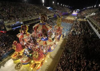 Carnaval do Rio 2025: datas e horários dos ensaios técnicos na Marquês de Sapucaí.