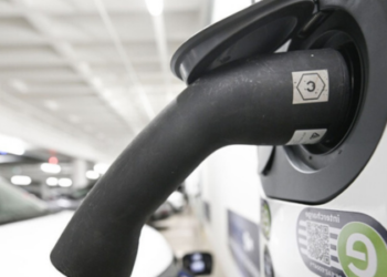 Brasil registra forte alta nas vendas de carros elétricos, contrariando tendência global