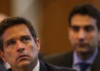 Inflação 2024: Banco Central admite que índice vai ficar acima da meta.