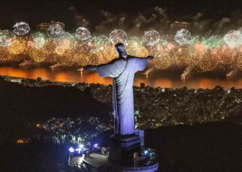 Virada de ano em Copacabana: Veja como será a festa de 2024 para 2025.