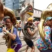 Carnaval 2025: foliões já fazem a festa não oficial nas ruas do Rio de Janeiro.