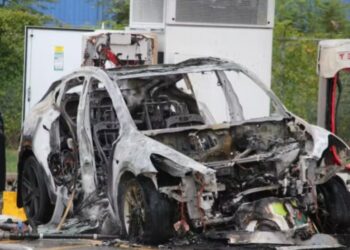Fogo em Veículo da Tesla: entenda o incêndio que ocorreu em Las Vesgas.
