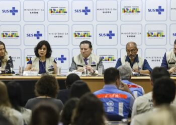 Ministério da Saúde: Centro de Operações contra a dengue e outras arboviroses.