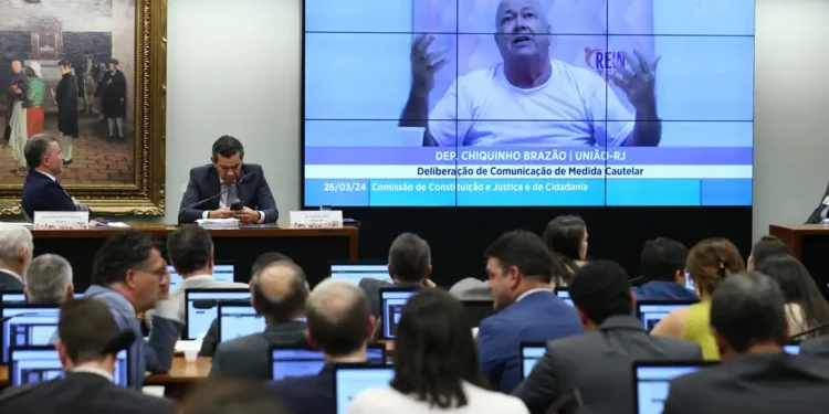 Chiquinho Brazão: parlamentar enfrenta riscos de morrer na cadeia.