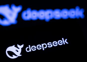 DeepSeek: IA desenvolvida na China supera o ChatGTP nas bolsas de Wall Street.