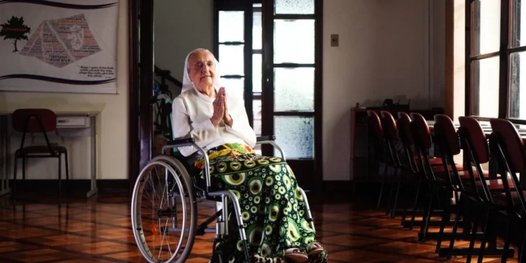 A mulher mais idosa do mundo: freira Inah Canabarro Lucas
