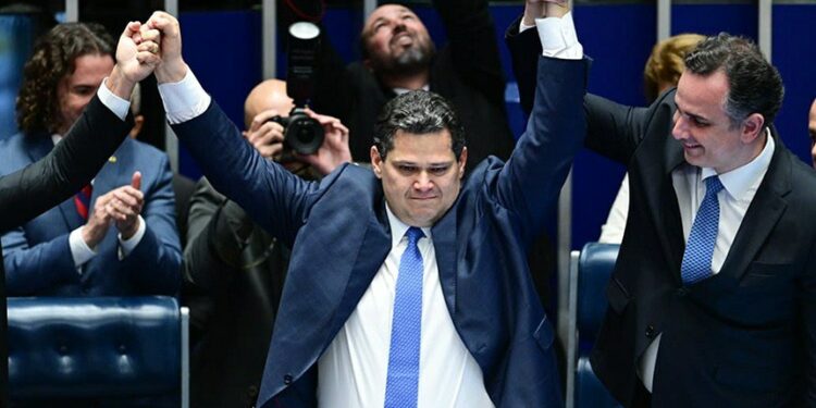 Davi Alcolumbre presidente do Senado: saiba como foi o resultado da eleição.