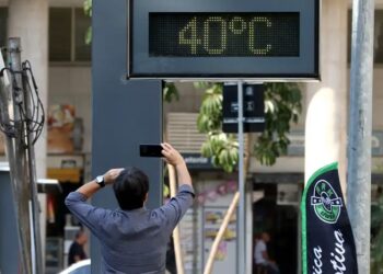 Escolas mudam horários devido ao calor extremo no Rio de Janeiro