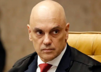 Ação movida pela Truth Social e Rumble acusa Moraes de "censura"; especialistas veem estratégia política para deslegitimar Justiça brasileira.