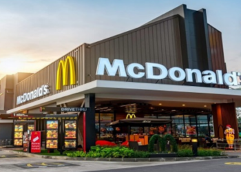 McDonald’s enfrenta ano turbulento com surto de E. coli e queda nas vendas