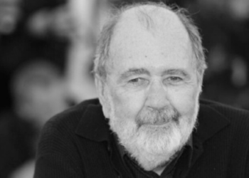Aos 84 anos, o cineasta deixa um legado marcante na cultura brasileira, com obras como "Xica da Silva" e "Deus é Brasileiro".