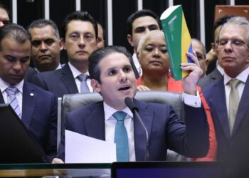 Governo Lula não libera emendas para 347 parlamentares e enfrenta desgaste com Congresso