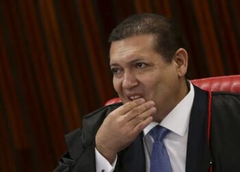 O contorcionismo jurídico que abre a porta para o terceiro mandato em Presidente Kennedy ES