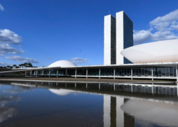 Comissão Nacional dos Pontos de Cultura convoca mobilização para pressionar governo e Congresso a reverter redução drástica de recursos.