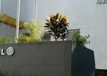 Apontado como treinador armado de criminosos, Ronny "Caveira" Pessanha controlava imóveis na Zona Oeste; operação cumpriu 22 mandados na Muzema