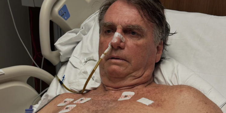 Ex-presidente permanece internado no Hospital DF Star após cirurgia abdominal; boletim informa estabilidade clínica e descarta novos procedimentos