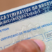 Detran-RJ deverá oferecer a opção de entrega domiciliar de documentos como CNH e RG, conforme nova lei sancionada por Cláudio Castro. Medida garante mais comodidade aos usuários.