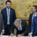 Brasil garante R$ 27 bilhões em investimentos da China durante visita de Lula. Setores como energia, delivery e tecnologia estão entre os beneficiados.