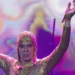 A Imperatriz Leopoldinense anunciou Ney Matogrosso como enredo do carnaval 2026. O desfile será assinado por Leandro Vieira e celebrará a originalidade do artista na cultura nacional.