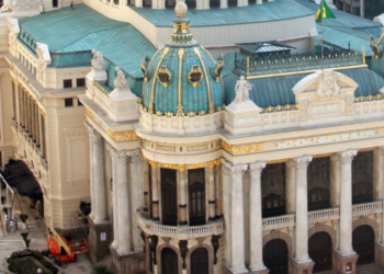 Após 12 anos, Theatro Municipal do Rio terá concurso público com 110 vagas nas áreas artística, técnica e administrativa. Edital será publicado em breve.