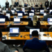 A CCJ do Senado aprova PEC que acaba com a reeleição, amplia mandatos para 5 anos e unifica as eleições a partir de 2034. Saiba os impactos políticos e econômicos.