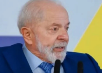 Lula é diagnosticado com labirintite após mal-estar. Presidente fez exames no Sírio-Libanês, está bem e segue em repouso no Alvorada. Veja detalhes do boletim médico.