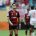 Em partida eletrizante, Bayern de Munique bate Flamengo por 4 a 2 e avança na Copa do Mundo de Clubes. Destaque para Harry Kane, autor de dois gols. Confira os lances!