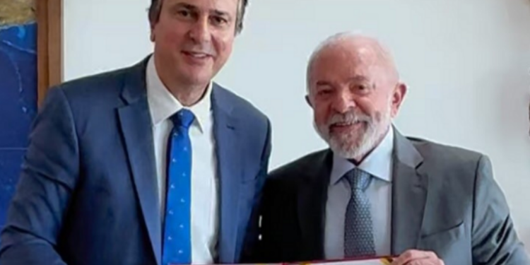 Lula assina decreto que institui o Prêmio Nacional da Educação. Iniciativa do MEC valoriza desempenho de estados e municípios na educação básica.