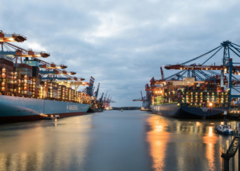 Com avanço da indústria de transformação, Brasil mantém superávit comercial de US$ 1,1 bilhão na terceira semana de junho, apesar da queda nas exportações do agronegócio e da indústria extrativa.