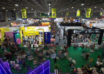 a bienal do livro rio 2025 bate recorde histórico: 740 mil visitantes e 6,8 milhões de livros vendidos. evento reforça o papel do rio como capital mundial do livro.