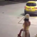 No Rio, mulher está aplicando golpes em taxistas ao fingir crises psicológicas para não pagar. Motoristas se unem para fazer denúncia coletiva.