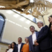 Após sete anos do incêndio, o Museu Nacional reabre parcialmente com a mostra “Entre Gigantes”. Destaques incluem o meteorito Bendegó e esqueleto de baleia de 16 metros. Entrada gratuita.