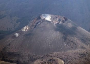 Governador de West Nusa Tenggara admite falhas no resgate da brasileira Juliana Marins no Monte Rinjani, na Indonésia. Em carta aberta, ele destaca desafios enfrentados e promete melhorias.