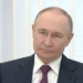 vladimir putin recebeu o chanceler iraniano, seyed abbas araghchi, em moscou após ataques dos eua a instalações nucleares do irã e aumento das tensões com israel. reunião sinaliza aproximação entre moscou e teerã diante da crise