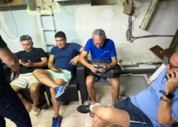 Prefeitos brasileiros que estavam em missão oficial em Israel durante ataque iraniano repudiam nota do Itamaraty. Eles afirmam que houve aviso prévio e criticam a postura do ministério.