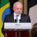 Lula é condecorado com doutorado honoris causa pela Universidade de Paris 8. O Presidente destaca justiça social, educação inclusiva e lembra políticas como o Prouni.