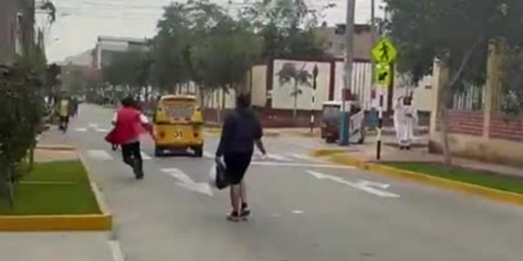 Sismo de magnitude 6,1 atinge o Peru, deixa um morto e cinco feridos, causa danos a hospitais e interrompe energia em diversos distritos próximos a Lima. Autoridades seguem avaliando os impactos.