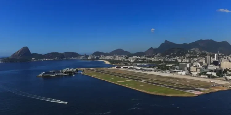 Por segurança, o Aeroporto Santos Dumont será fechado nos dias 6 e 7 de julho durante a Cúpula do Brics. Voos serão redirecionados ao Galeão. Mudanças também afetam os dias 5 e 8.