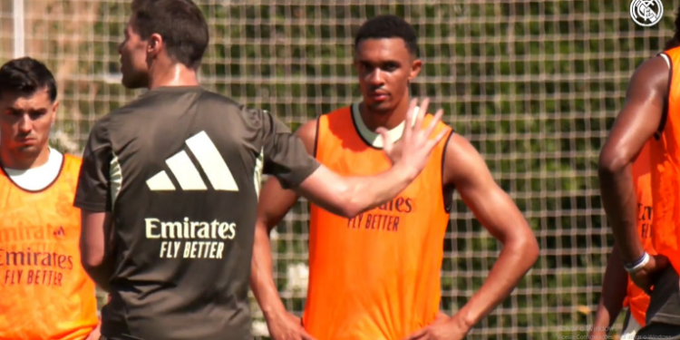 Éder Militão volta a treinar com o Real Madrid antes da viagem aos EUA para o Mundial de Clubes. Endrick segue em recuperação, mas está na lista de inscritos. Time estreia contra o Al Hilal na quarta (18).