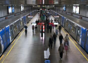 Rio de Janeiro anuncia projeto de R$ 28,8 bilhões para ampliar o metrô com 31 estações e 44 km de trilhos até 2032, incluindo Linha 3 até São Gonçalo e expansão para o Recreio.